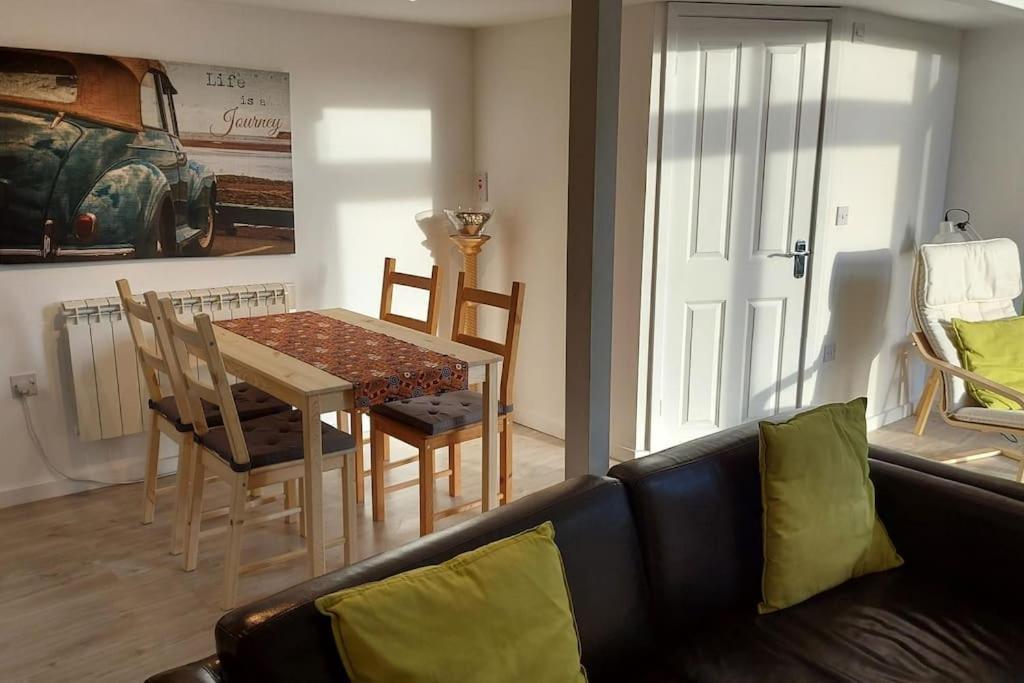 Orchard Nook - Sleeps 4, 2 Bedrooms 肯德尔 外观 照片